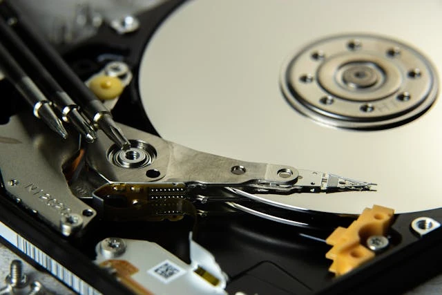 Datenrettung von Festplatten und USB-Sticks